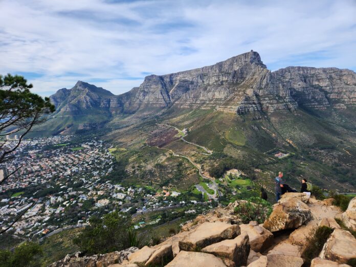 Lion's head hike, cape town, table mountain