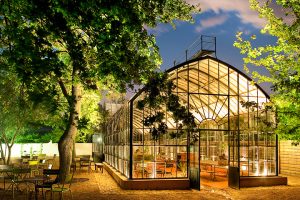 The greenhouse at Babylonstoren makes a marvellous lunch.